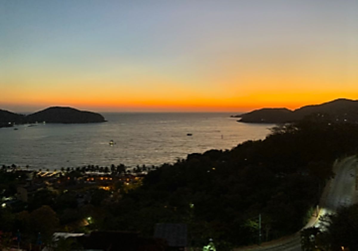 Visit Zihuatanejo, Mexico, to see beautiful sunsets!