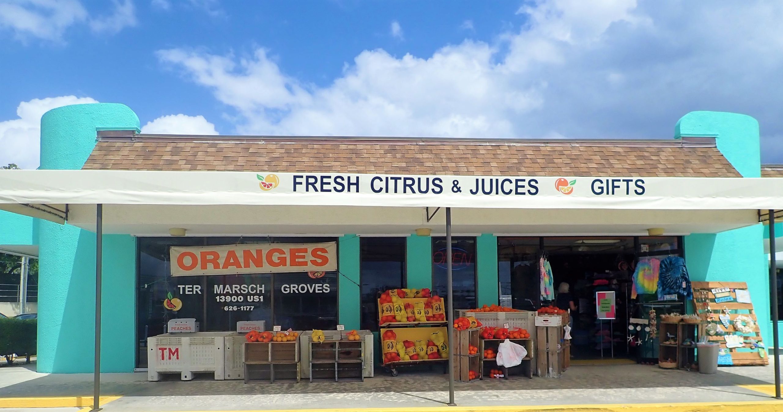 Best things to do in Jupiter, Florida: Visit Termarsch Grove Citrus Shop Fresh squeezed orange juice and delicious fruit!