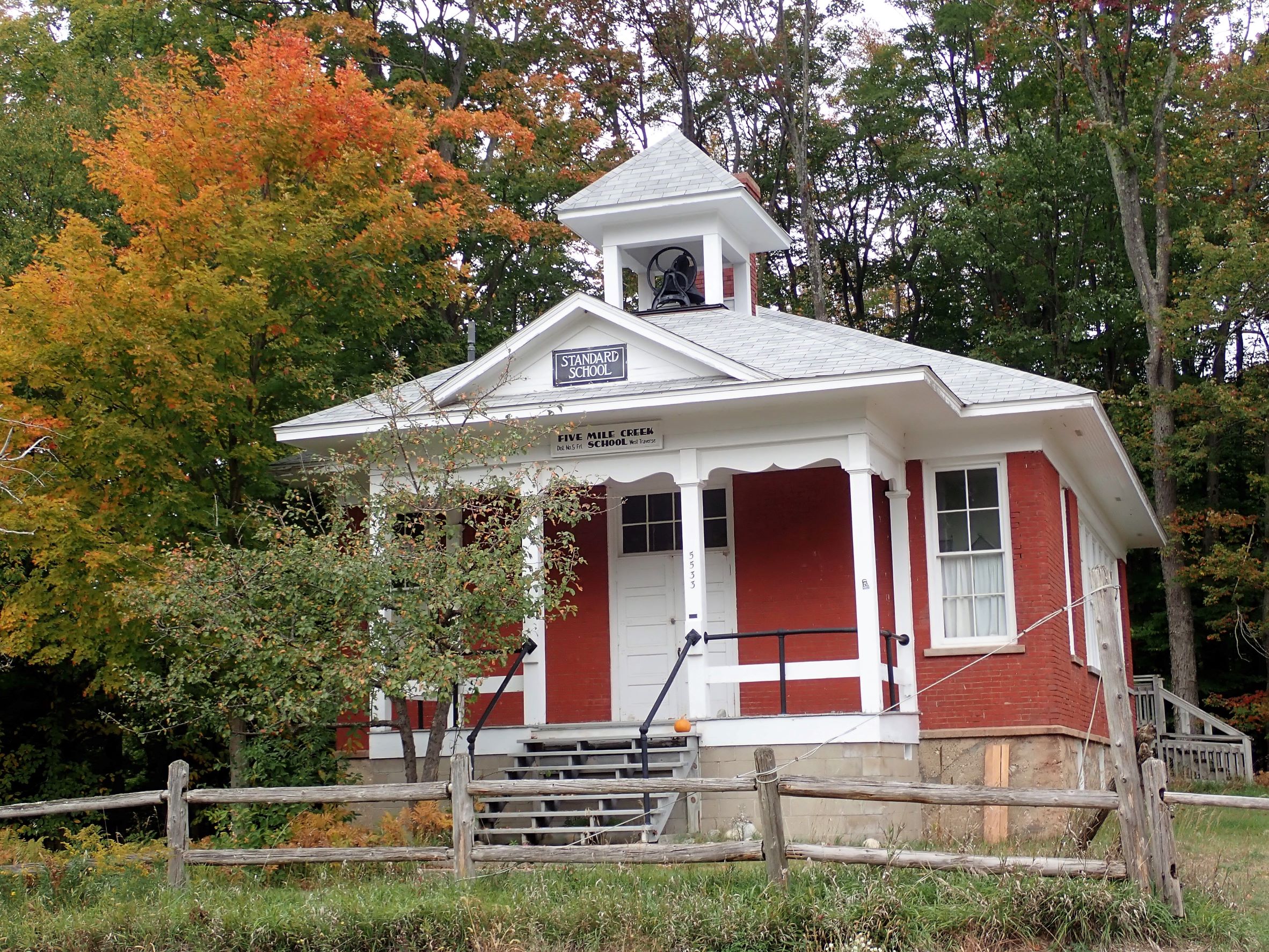 Five Mile Creek School House