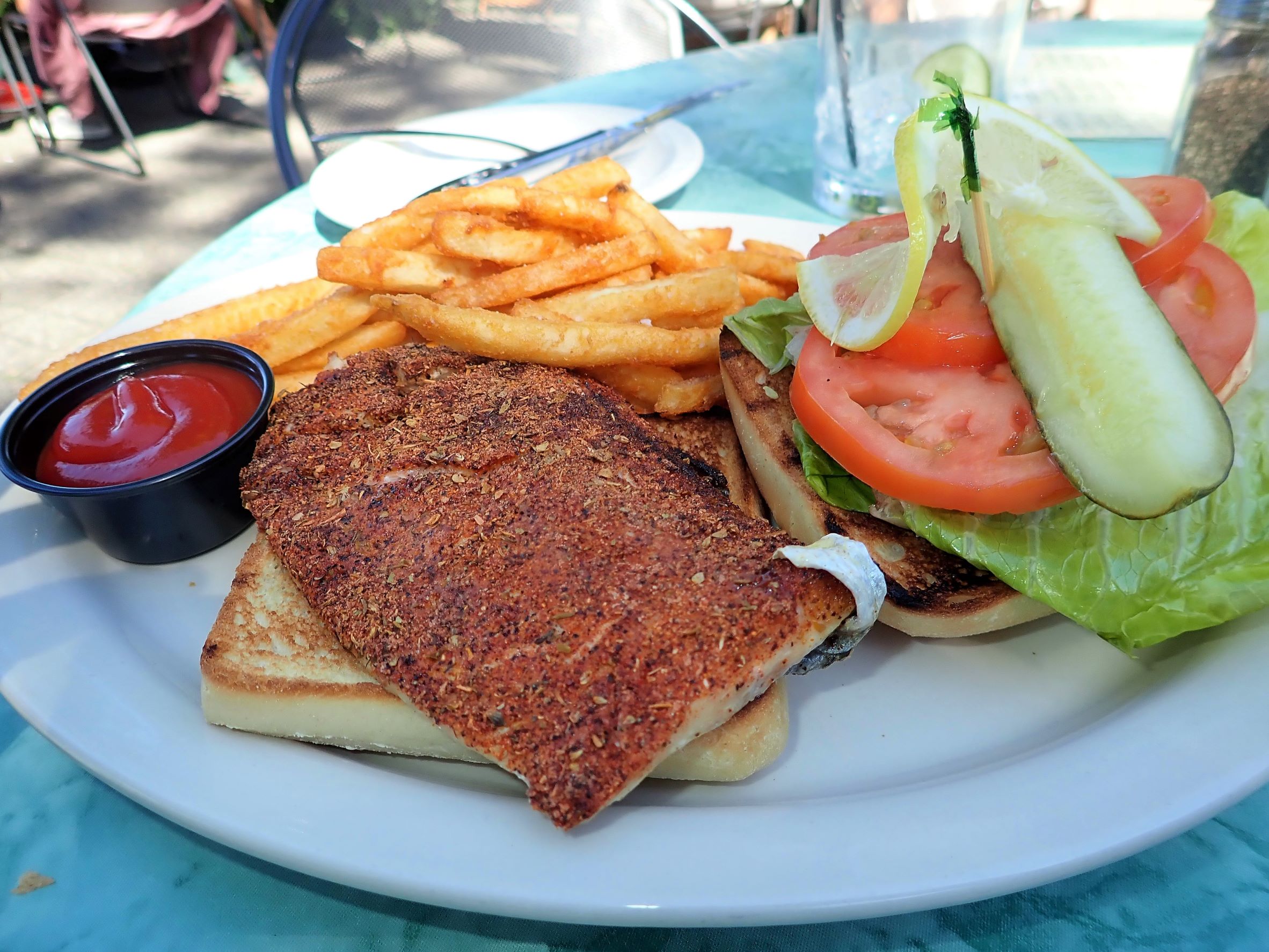 Places to eat along Michigan's Tunnel Of Trees