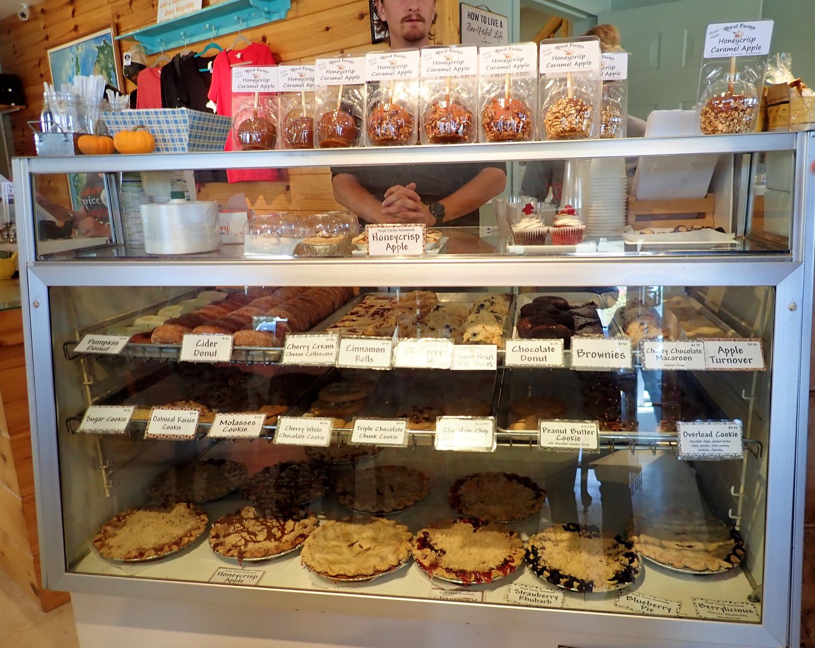 Royal Farms Bakery  sell home made pies and desserts.