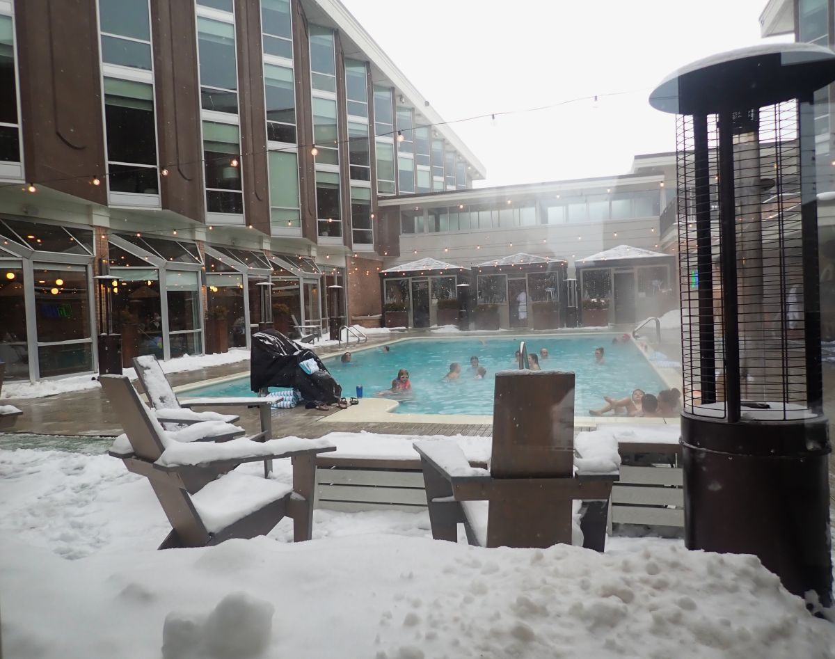 Looking for things to do in Traverse City in winter? Purchase a snow day pass at the Delamar anHotel and enjoy the heated outdoor pool!