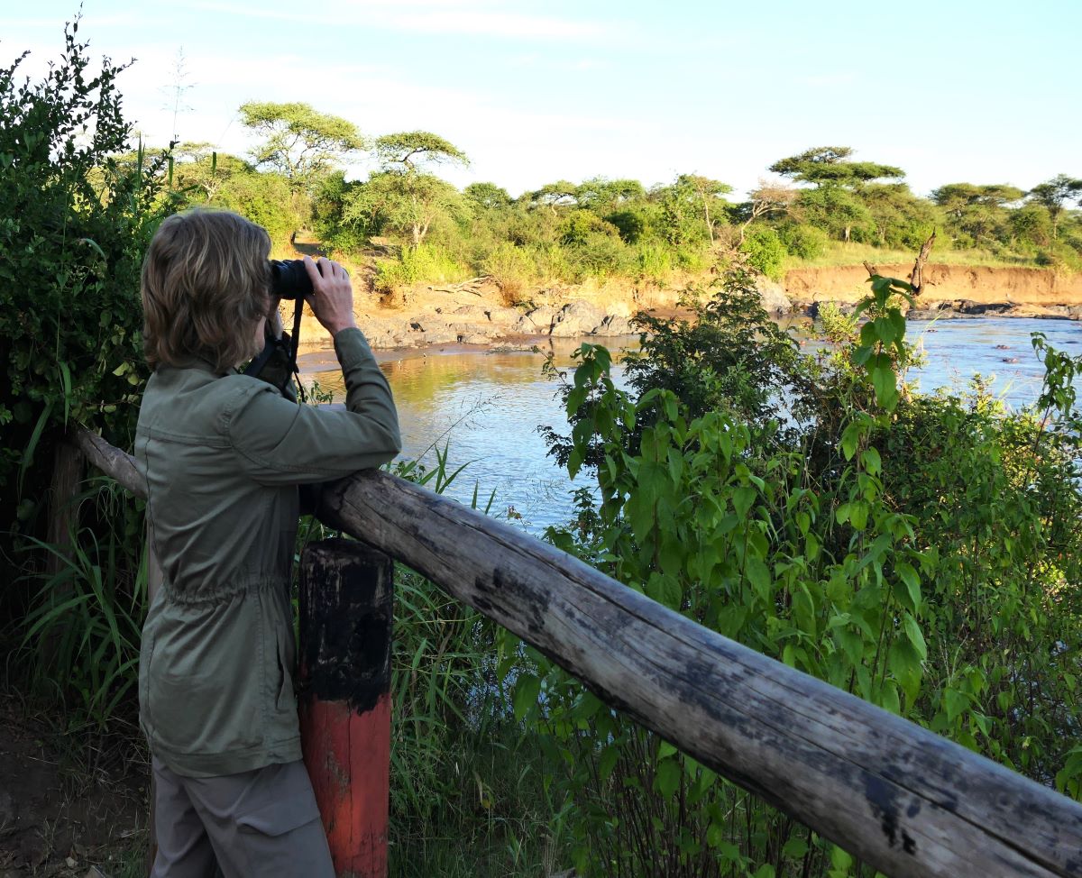 Pack a safari coat or fleece jacket for early morning game drives o nyour African Safari