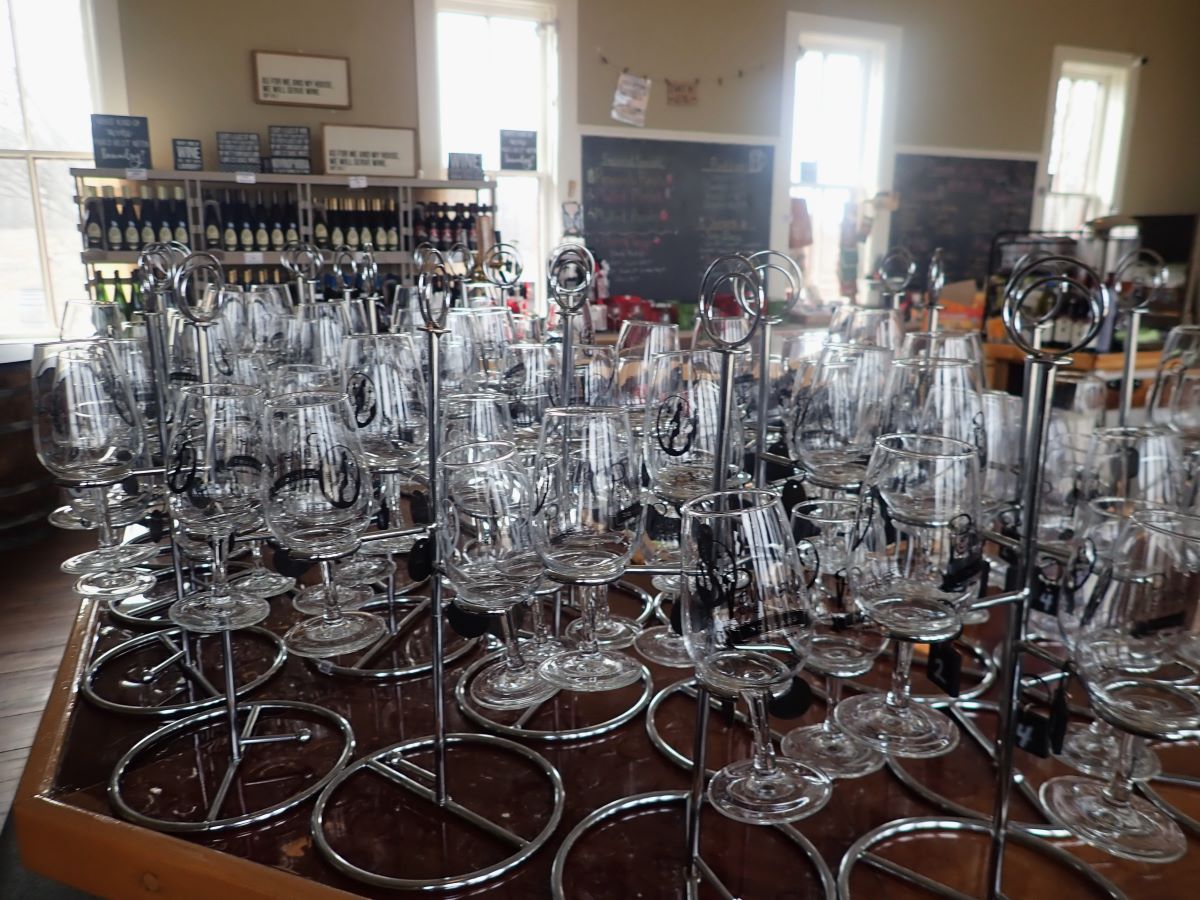 Enjoy wine flights at Chateau Chantal!