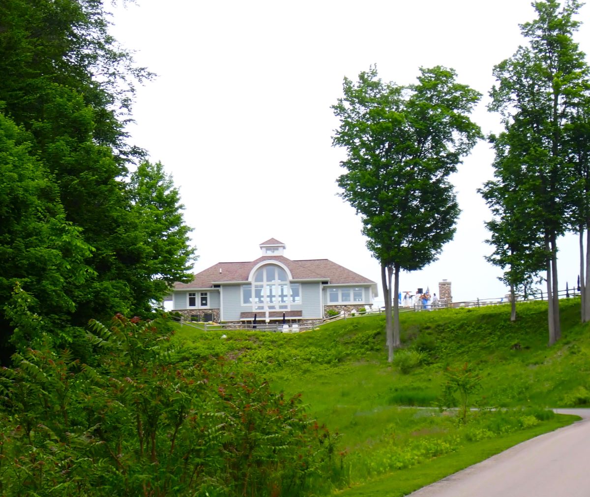 The road winding up to Hawthorne Vineyards along the Old Mission Peninsula Wine Trail.