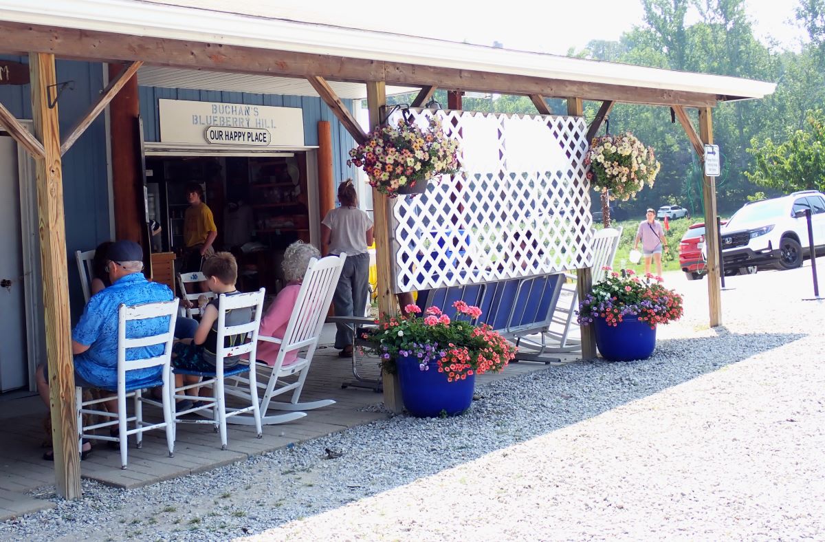 Take a break from wine tasting and stop in at Buchan's Blueberry Hill for homemade ice cream and bakery products