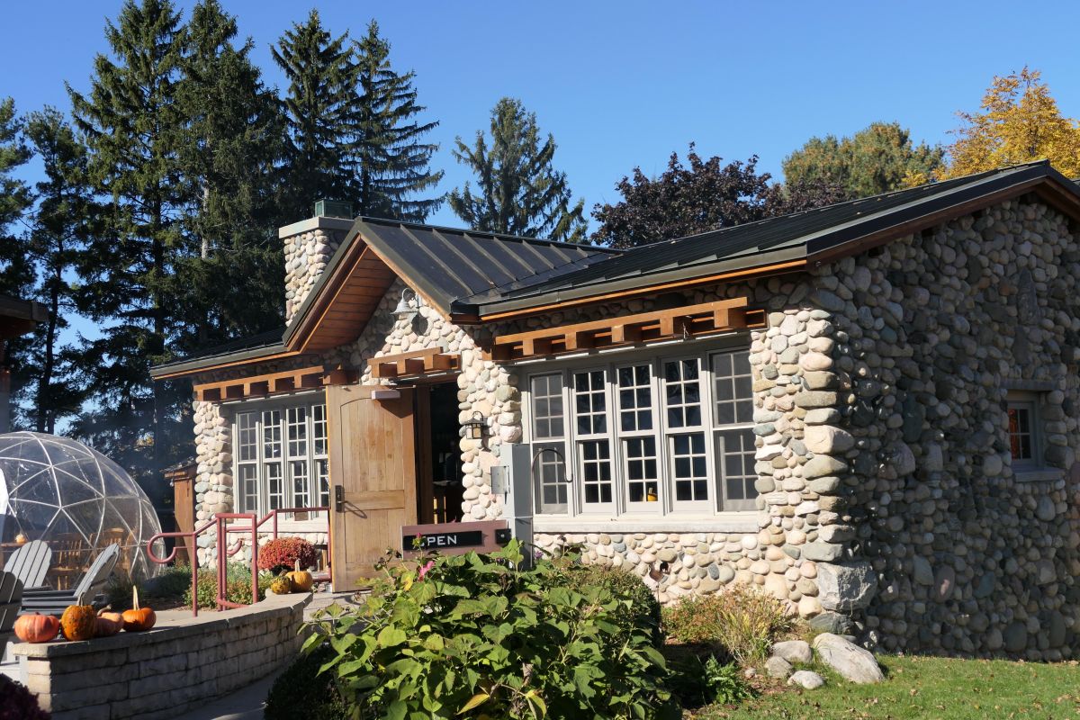 The Shady Lane Cellars tasting room, one of the wineries participating in the Hunt For The Reds of October