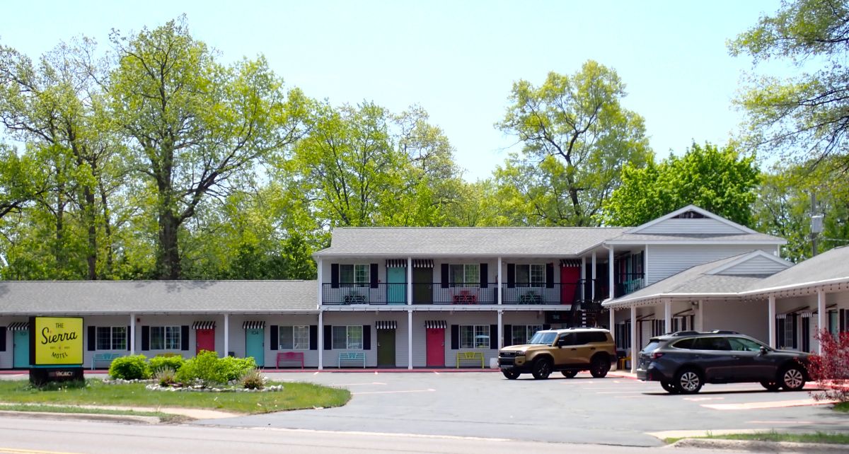The Sierra Motel is a colorful, family-owned motel that offers a budget-friendly stay combining vintage charm with thoughtfully renovated guest rooms.