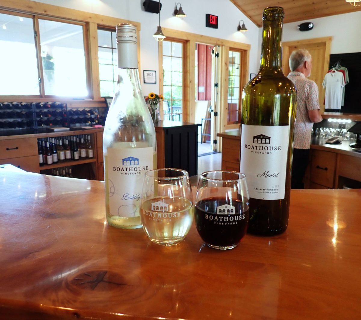 Boathouse Vineyards' Boathouse Bubbly is an off-dry Riesling. Their Merlot is perfect for red wine lovers!