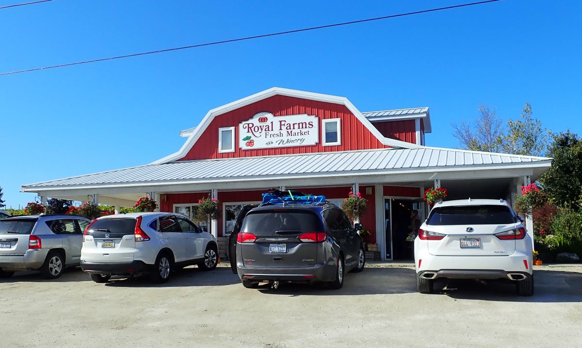 Royal Farms Market is popular with locals for miles around and is filled with seasonal fruits and vegetables.