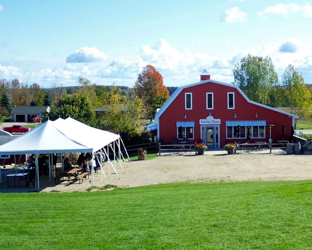 The Cellars of Royal Farms makes wine and cider using fruit grown right on the farm.